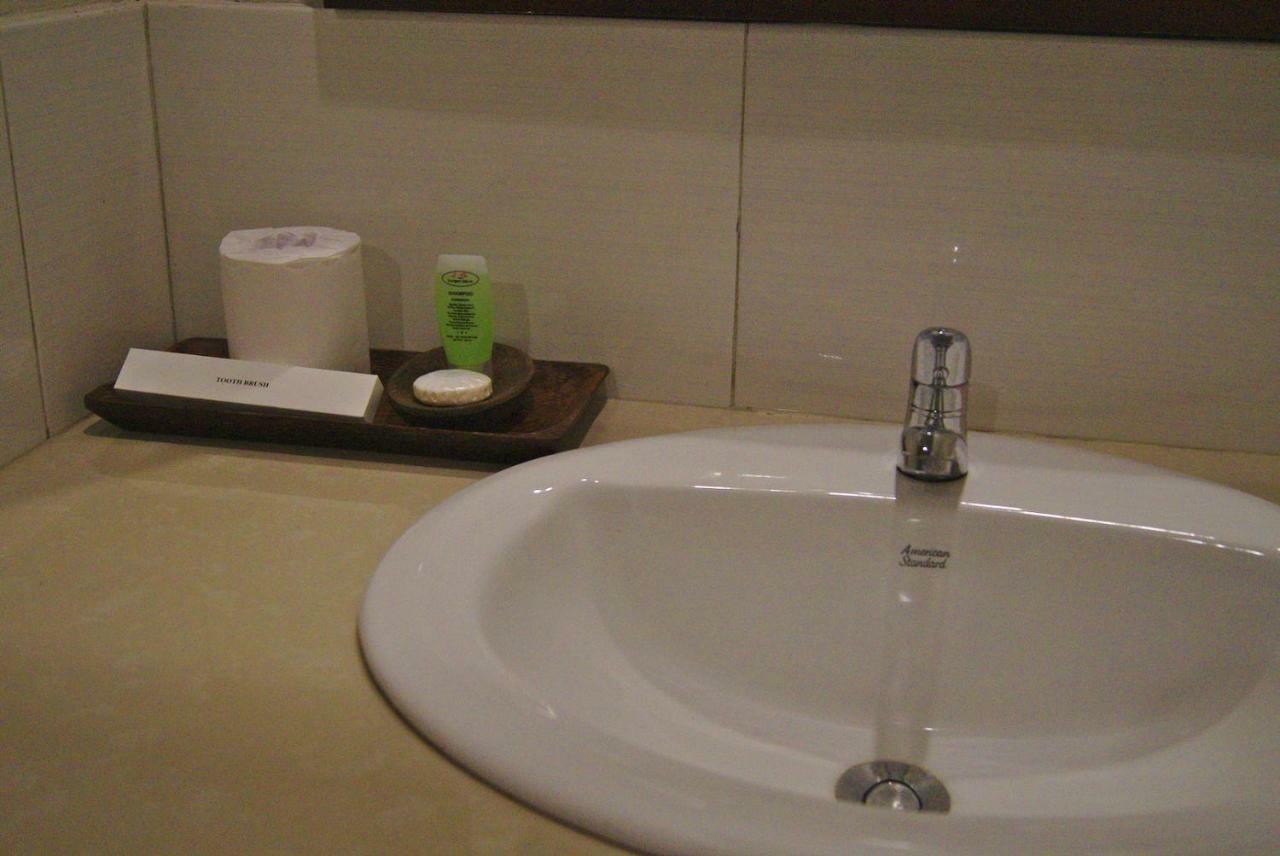 Ghamed Sari Hotel Luaran gambar